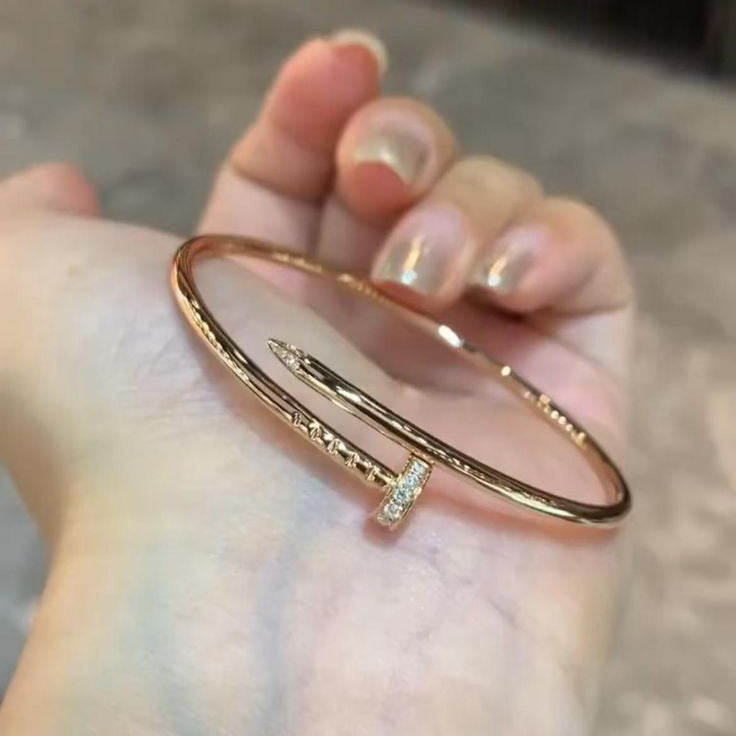 ELEGANT NEGLEARMBÅND DELUXE | 18K GULD