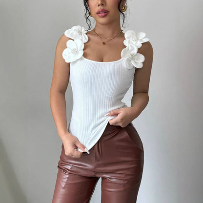 ELIANA BLOMSTER ÆRMEØS TOP
