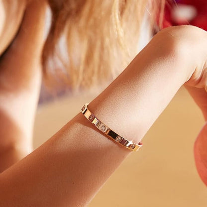 ETERNITY LINK ARMBÅND MED ZIRKONIA
